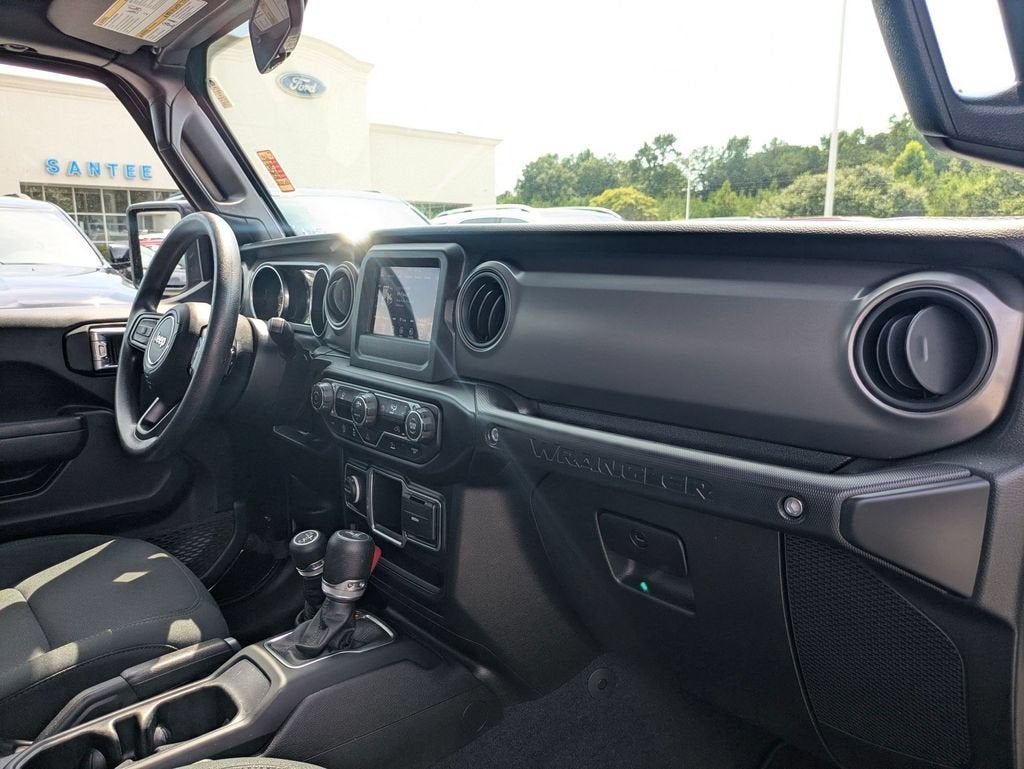 2022 Jeep Wrangler Unlimited Sport