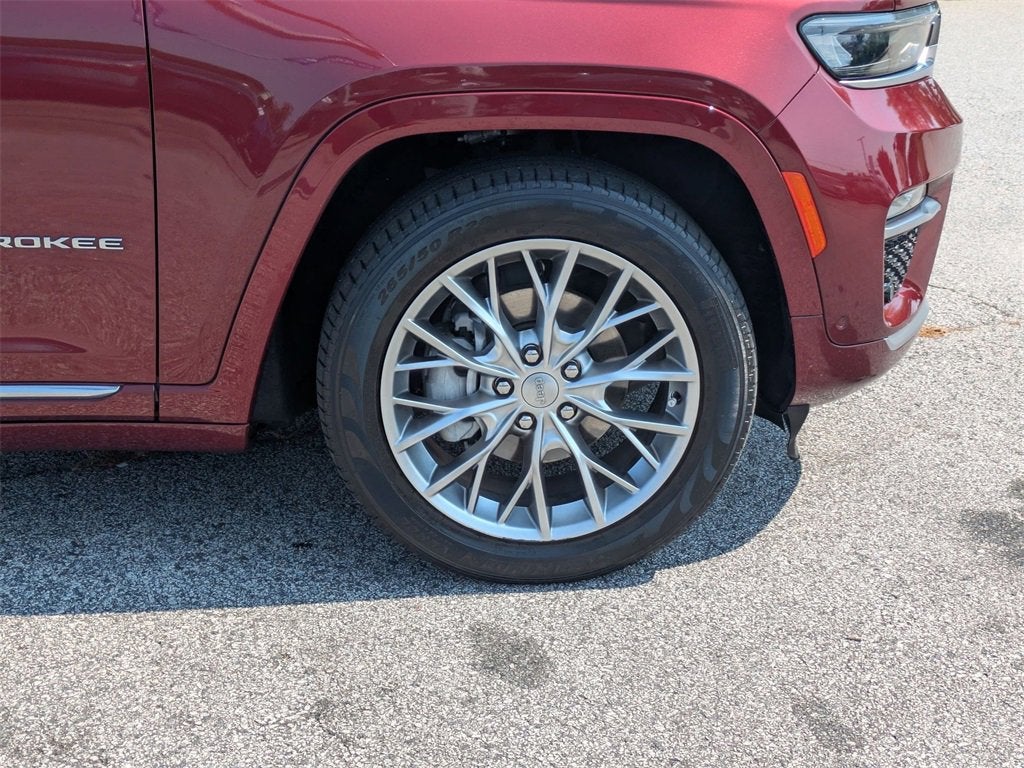 2022 Jeep Grand Cherokee Summit