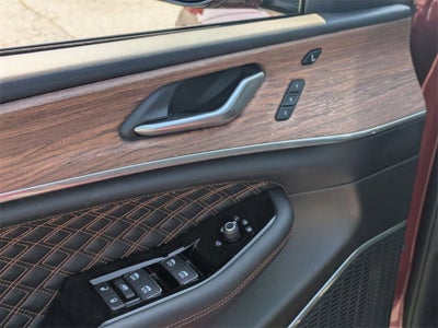 2022 Jeep Grand Cherokee Summit