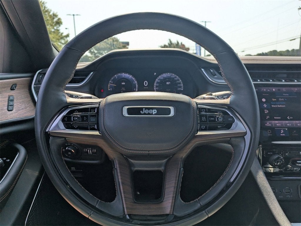 2022 Jeep Grand Cherokee Summit