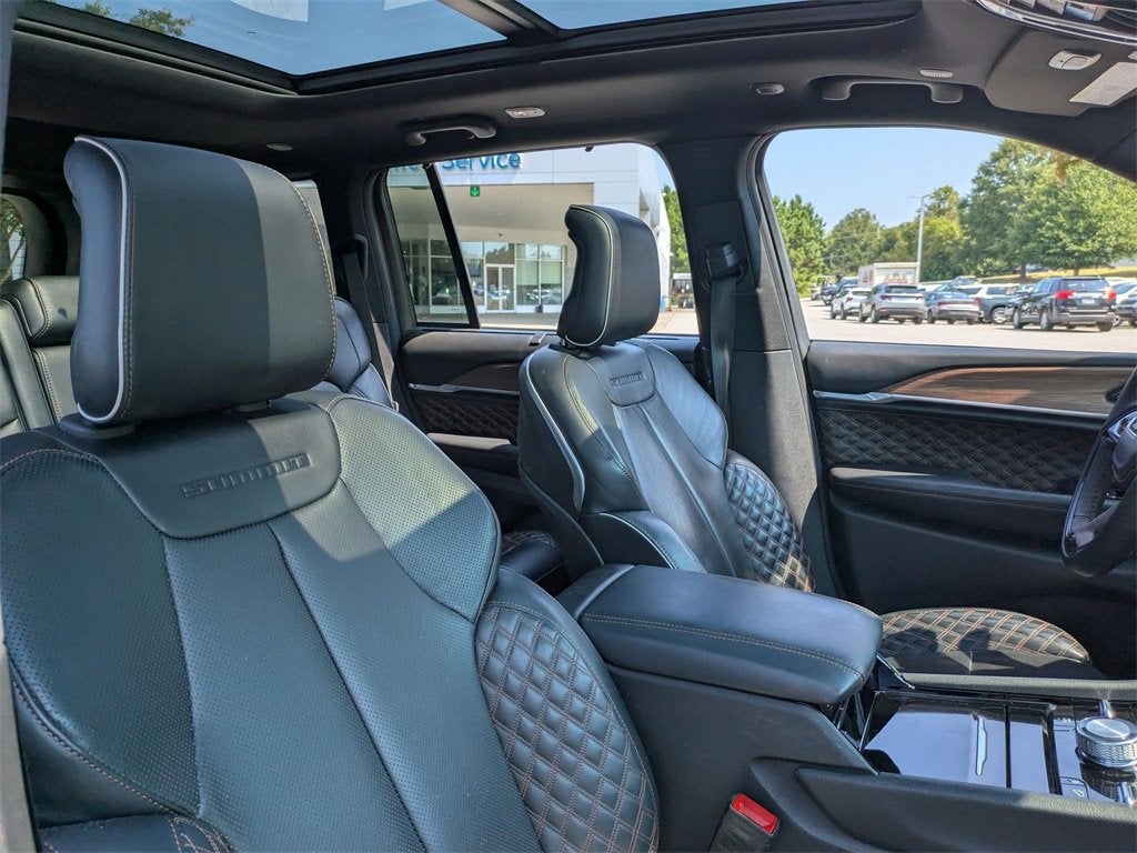 2022 Jeep Grand Cherokee Summit