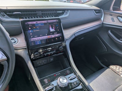 2022 Jeep Grand Cherokee Summit