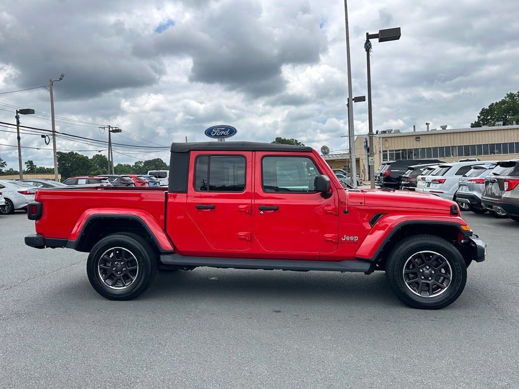 2023 Jeep Gladiator Overland