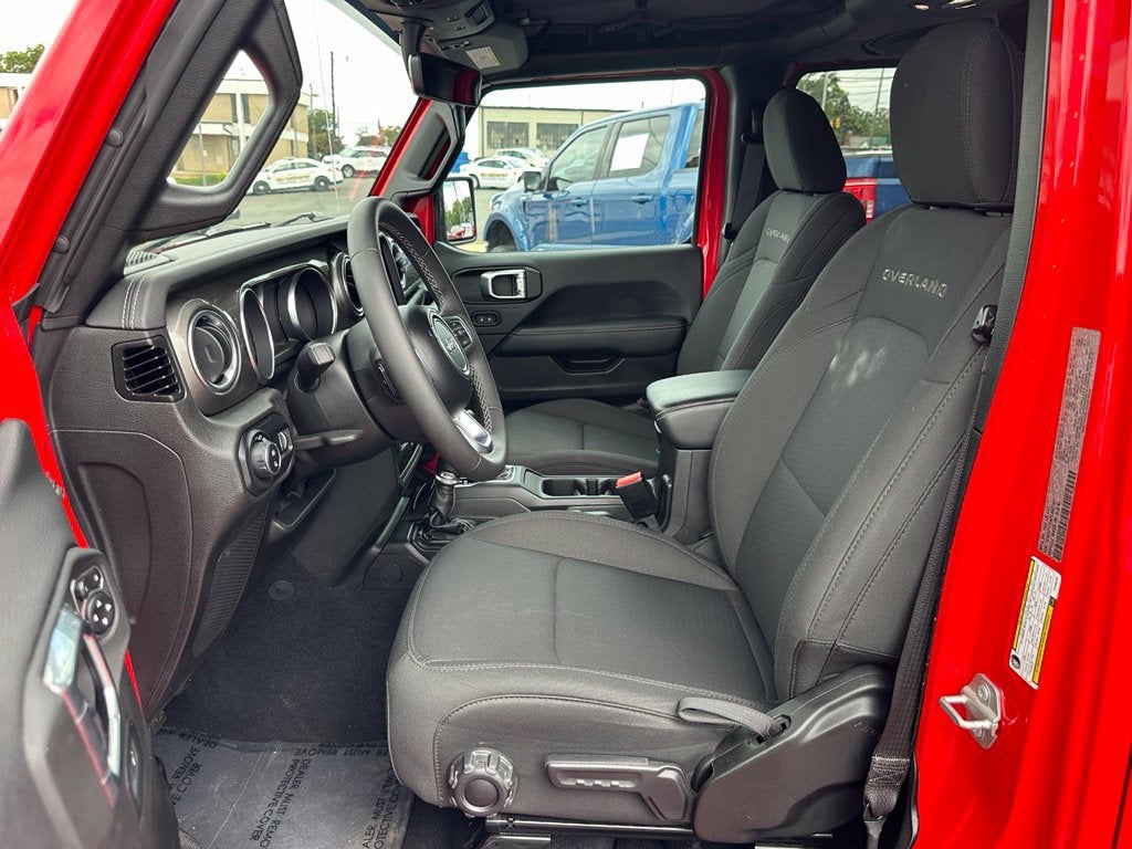 2023 Jeep Gladiator Overland