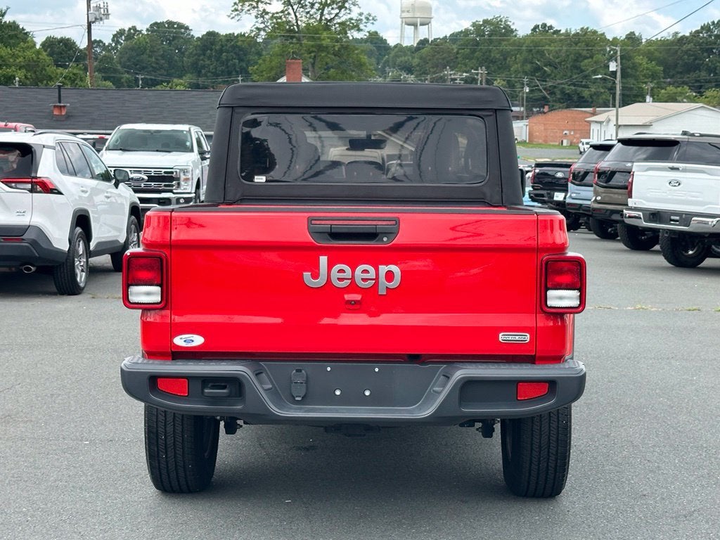 2023 Jeep Gladiator Overland