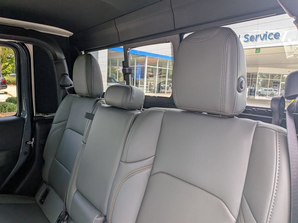 2025 Jeep Gladiator Mojave X