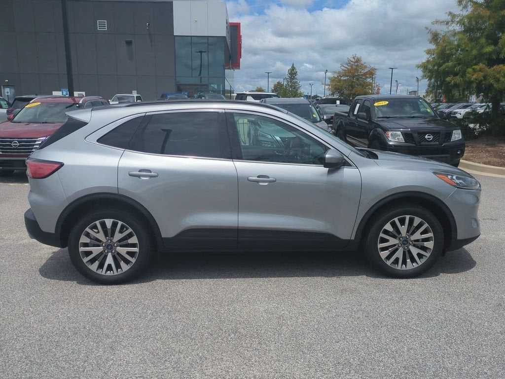 2022 Ford Escape Titanium