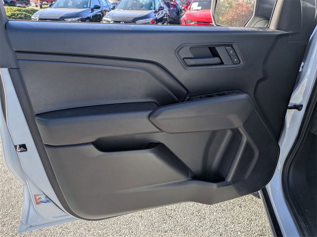 2025 Chevrolet Colorado WT/LT