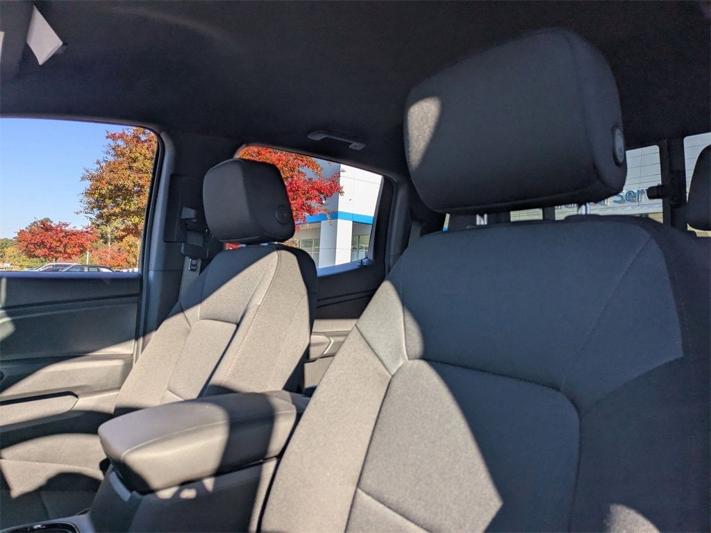 2025 Chevrolet Colorado WT/LT