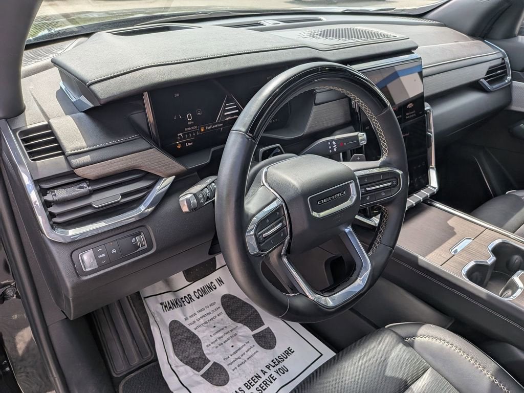 2024 GMC Acadia Denali