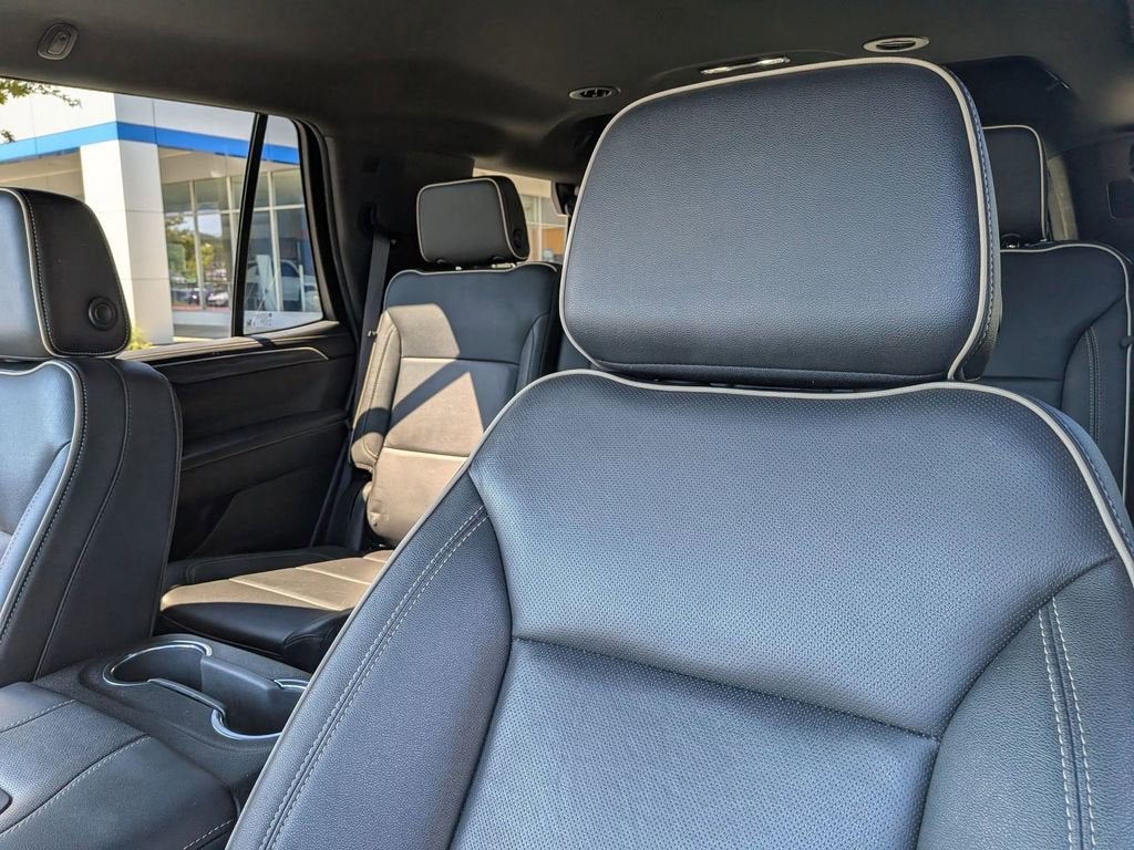 2024 GMC Yukon SLT