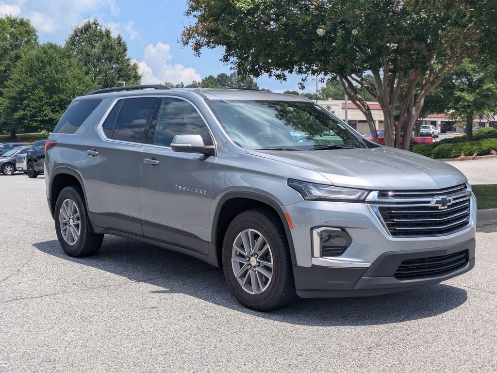 2023 Chevrolet Traverse LT Cloth
