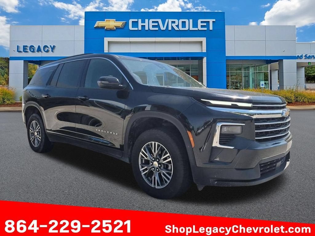 2025 Chevrolet Traverse LT