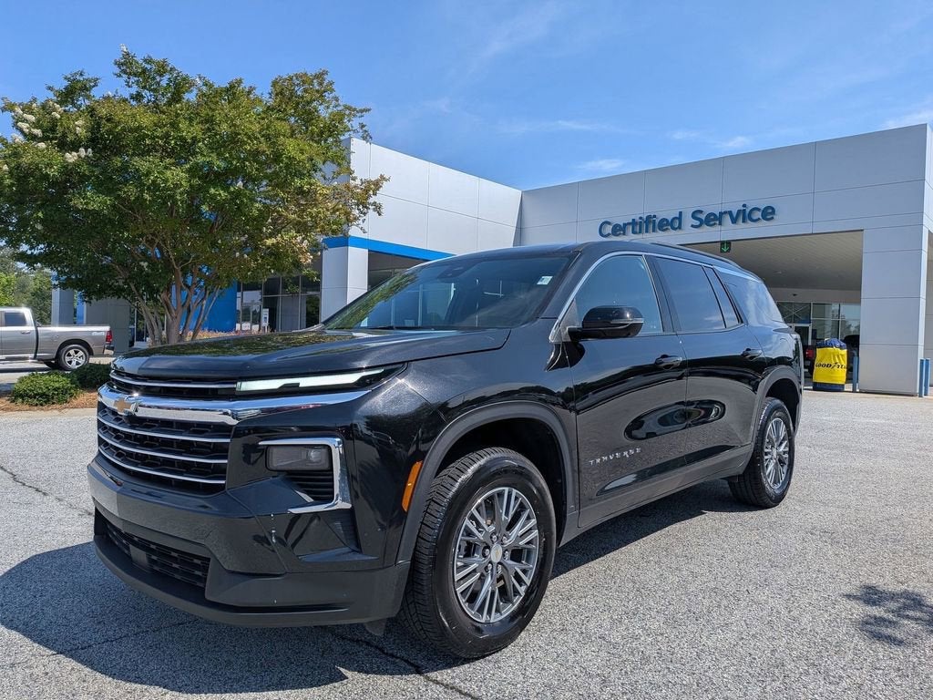 2024 Chevrolet Traverse LT