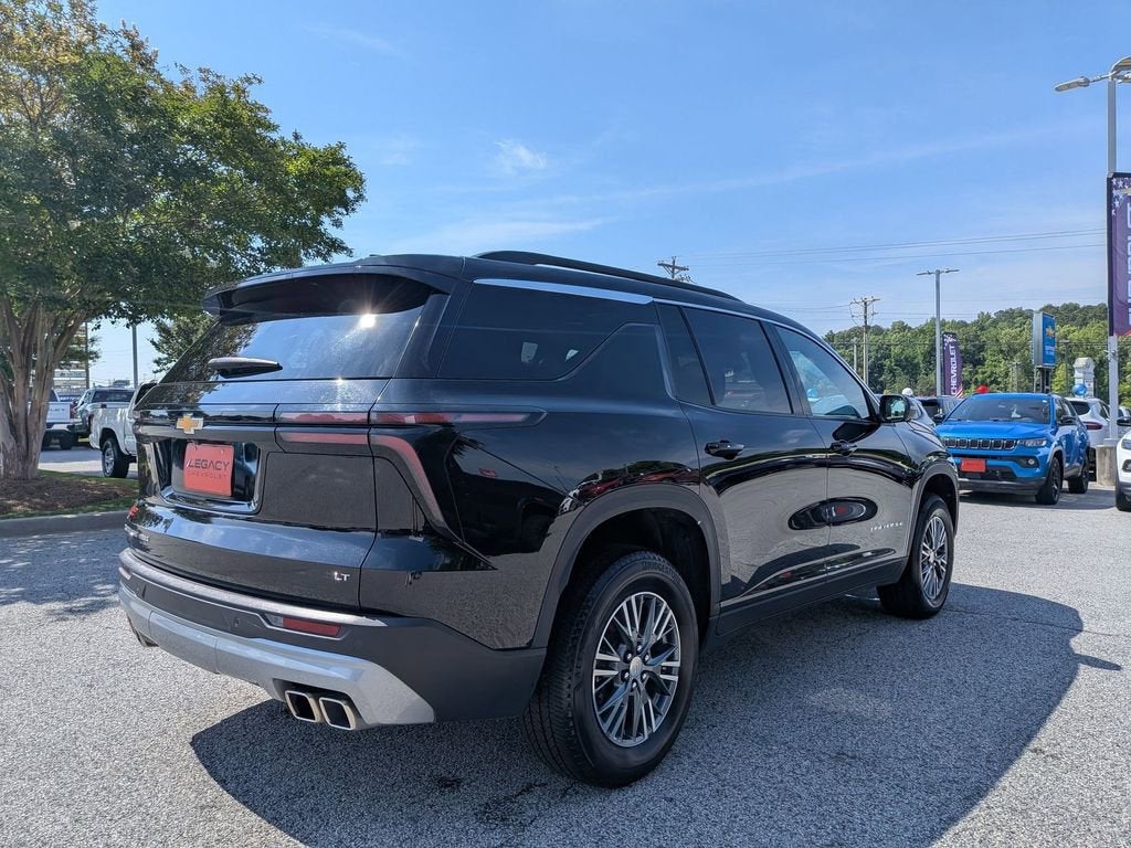 2024 Chevrolet Traverse LT