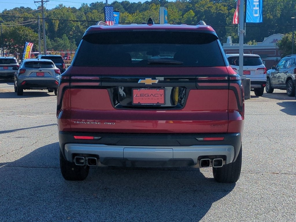 2025 Chevrolet Traverse LT