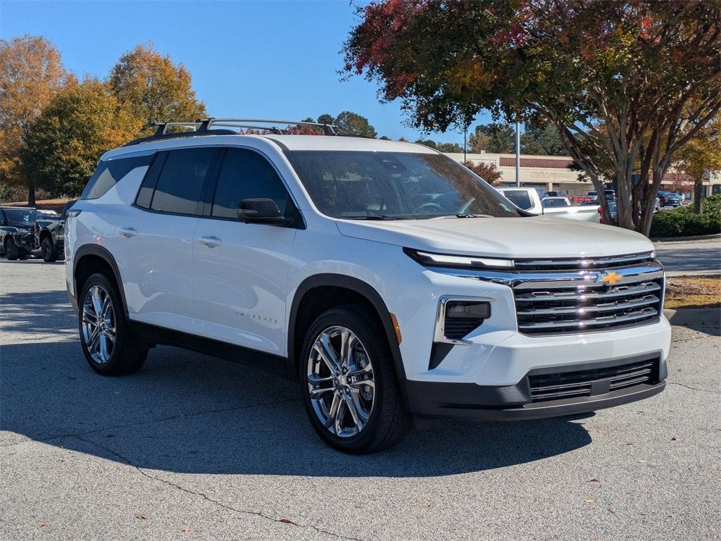 2025 Chevrolet Traverse LT
