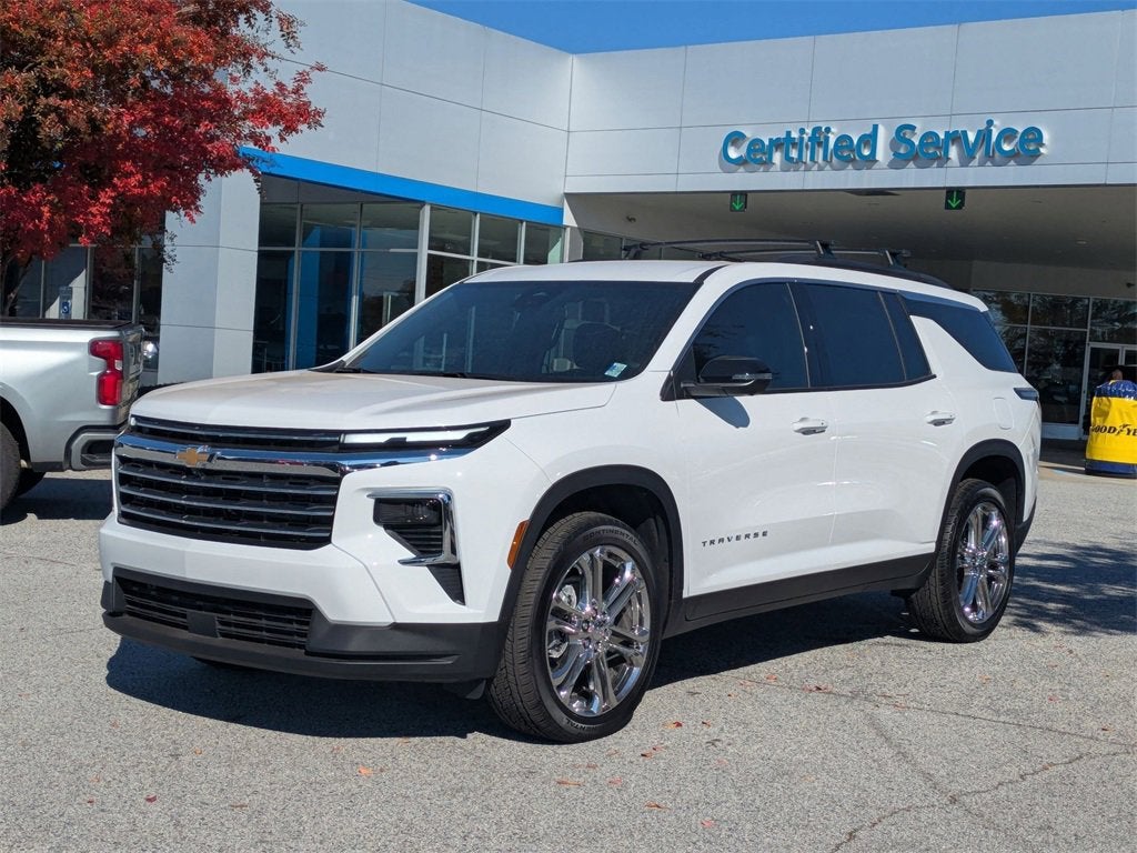 2025 Chevrolet Traverse LT
