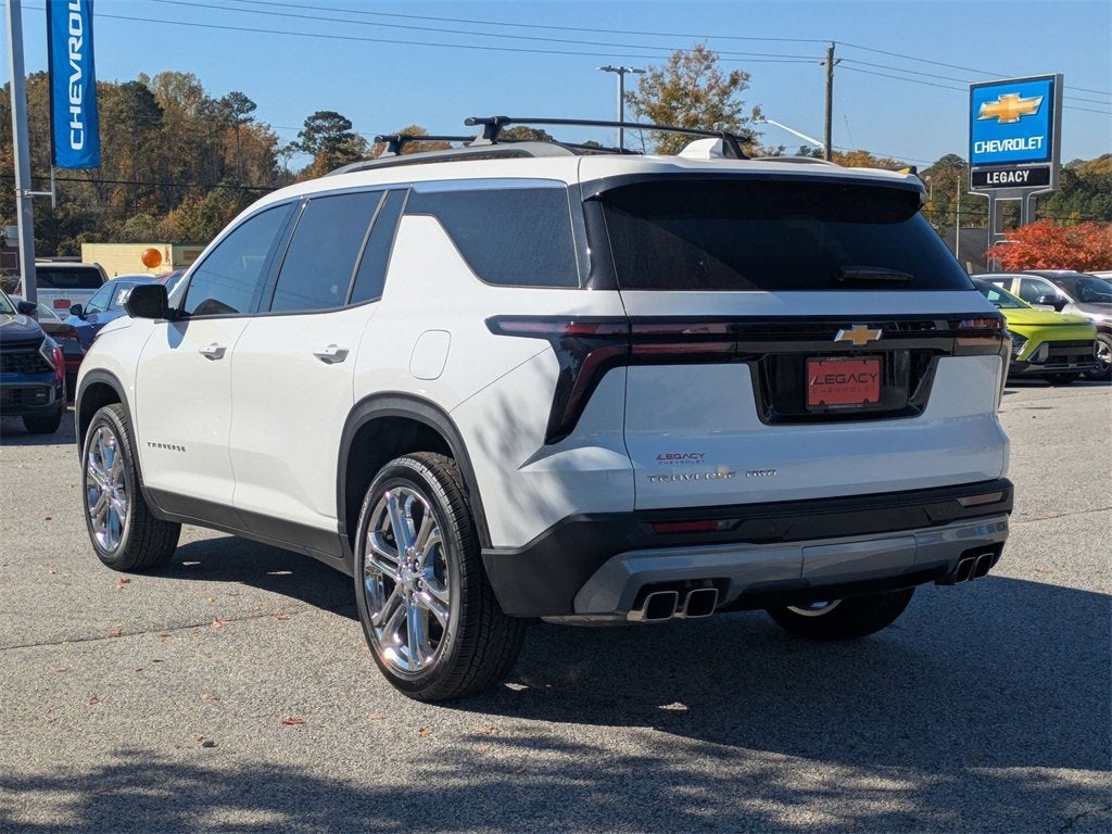 2025 Chevrolet Traverse LT