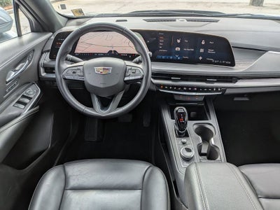 2025 Cadillac XT4 Premium Luxury