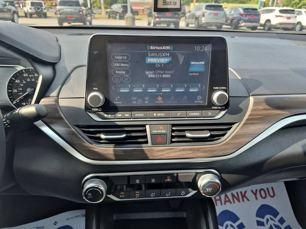 2025 Nissan Altima SV