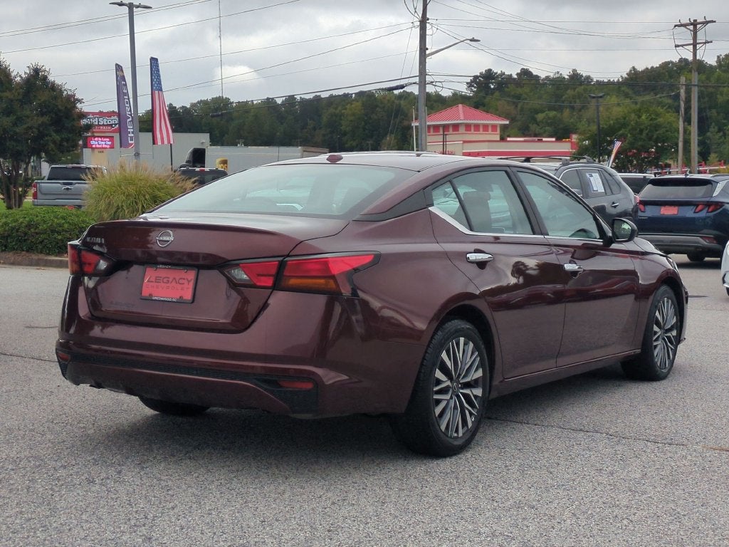2025 Nissan Altima SV