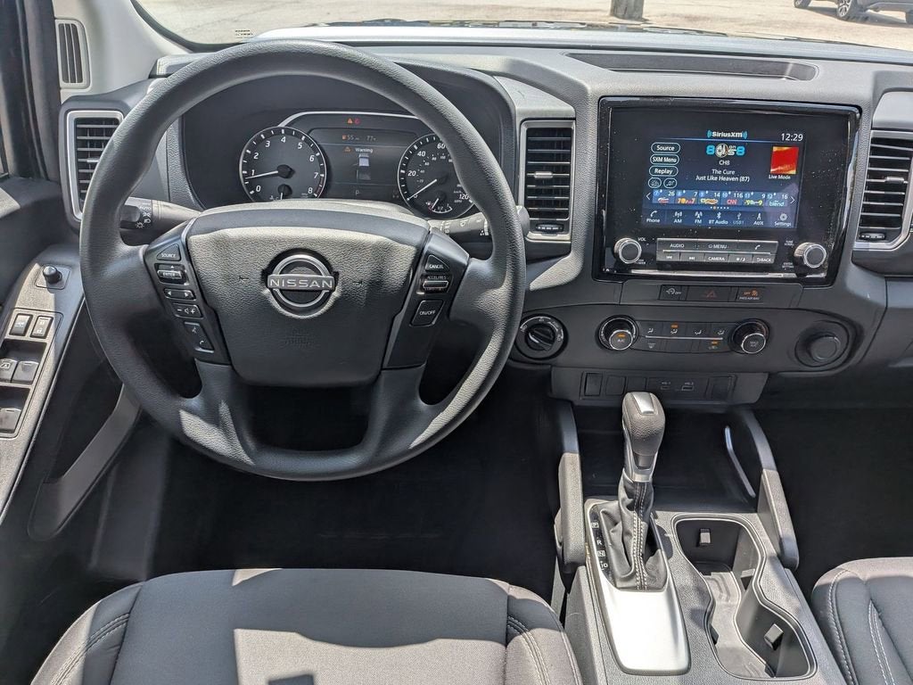 2024 Nissan Frontier SV