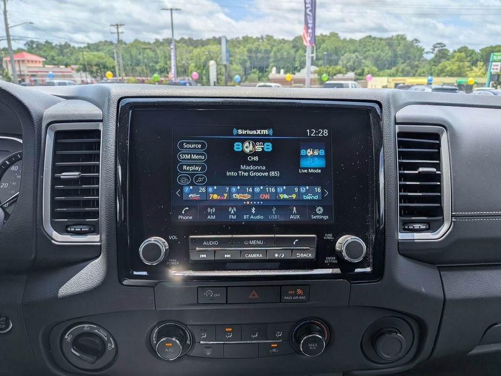 2024 Nissan Frontier SV