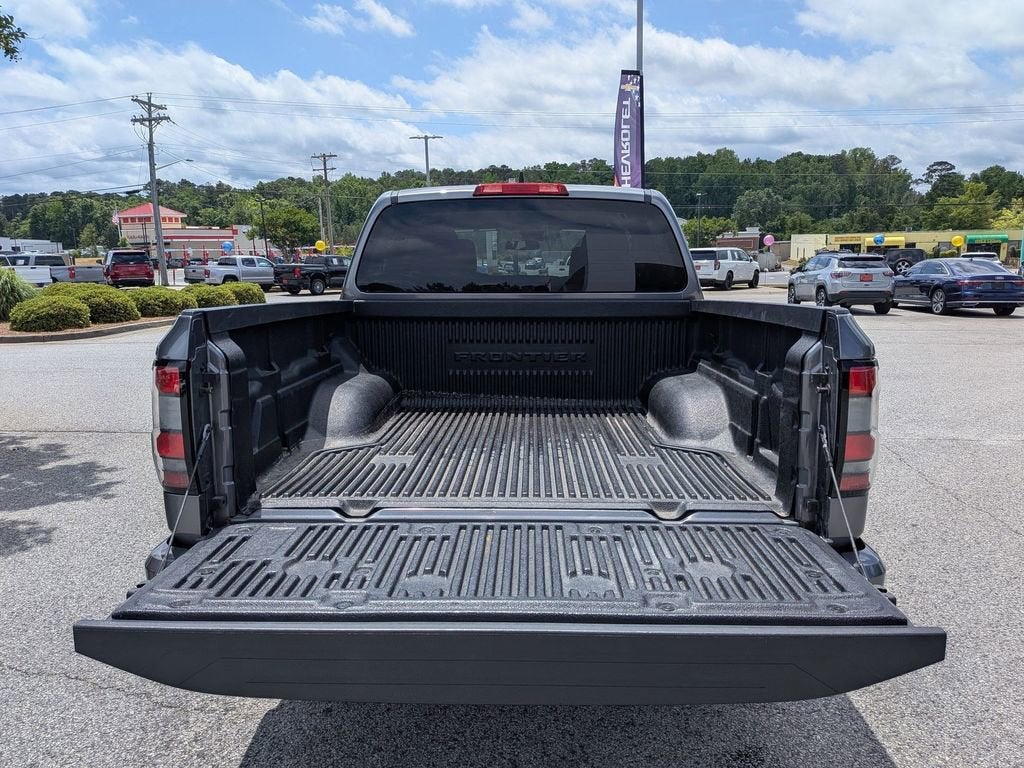 2024 Nissan Frontier SV