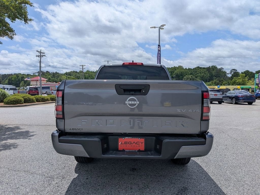 2024 Nissan Frontier SV