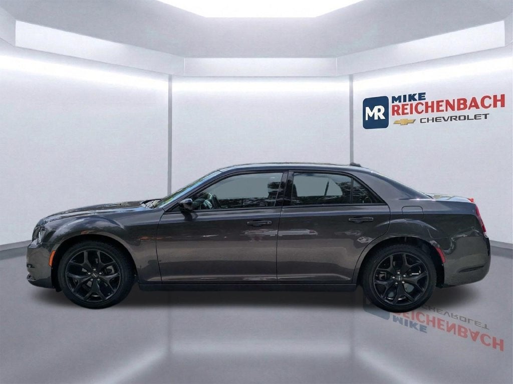 2023 Chrysler 300 Touring