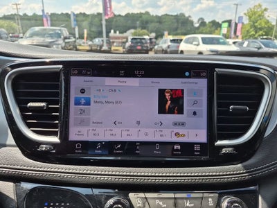 2025 Chrysler Pacifica Limited