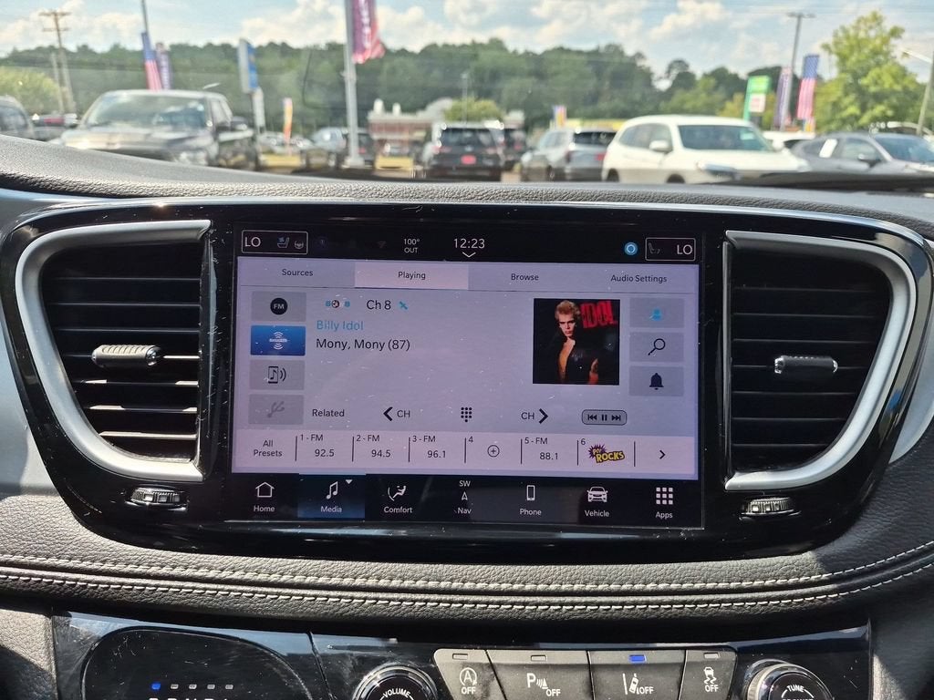 2025 Chrysler Pacifica Limited