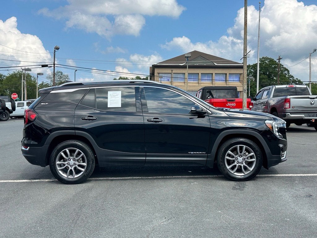 2024 GMC Terrain SLT
