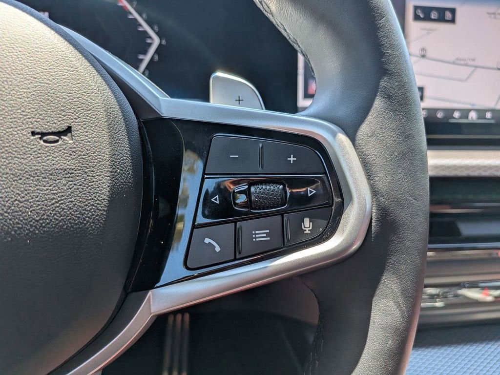 2025 BMW 3 Series 330i