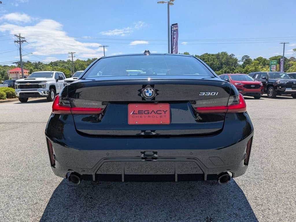 2025 BMW 3 Series 330i