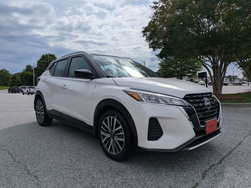 2022 Nissan Kicks SV