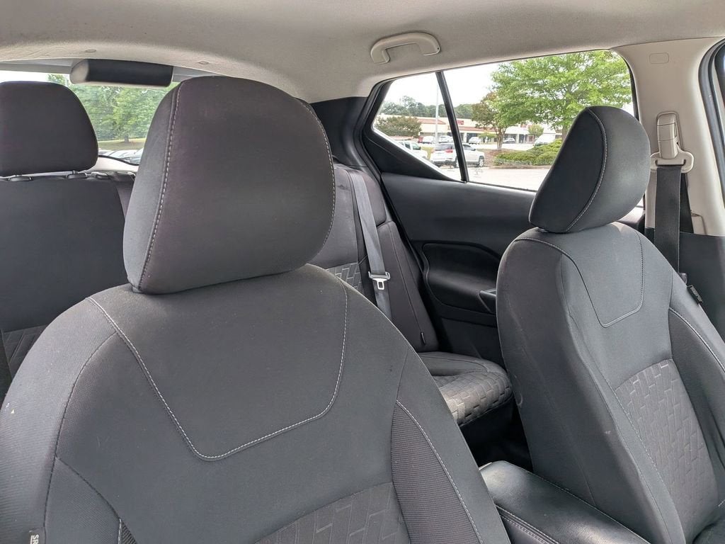 2022 Nissan Kicks SV