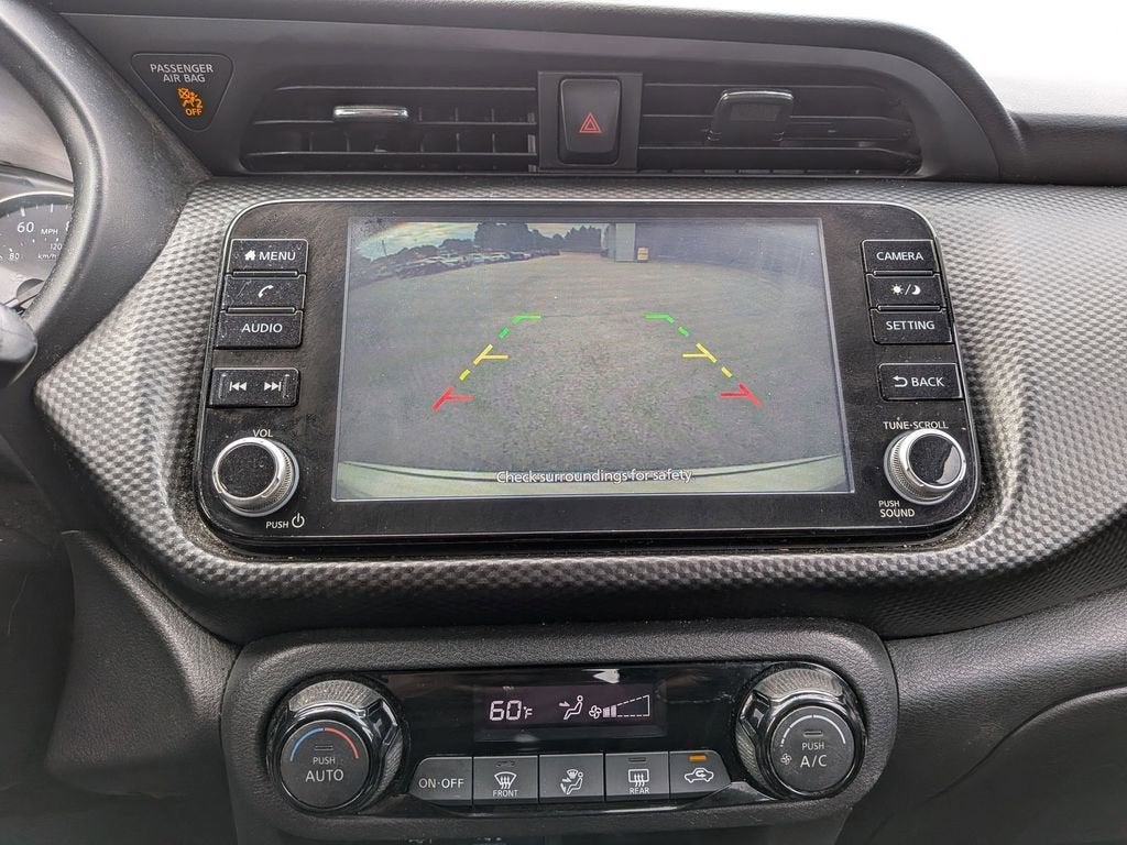 2022 Nissan Kicks SV