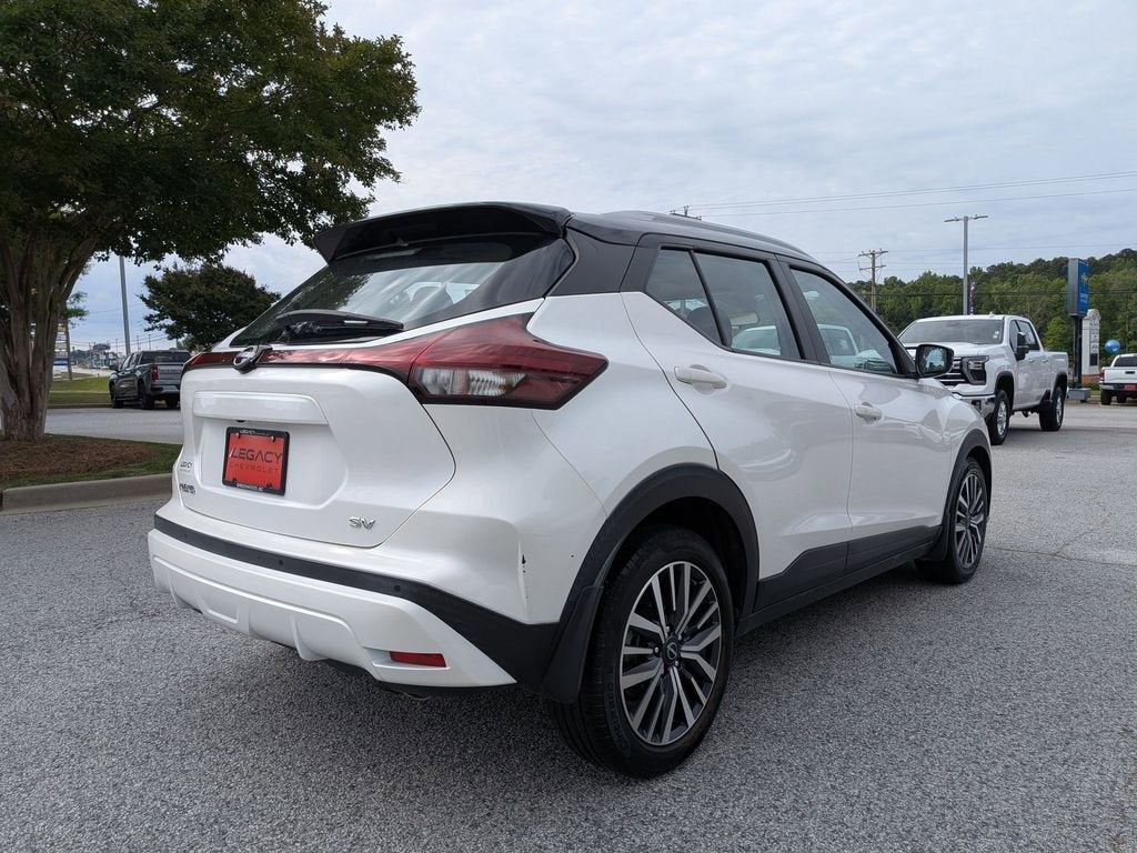 2022 Nissan Kicks SV