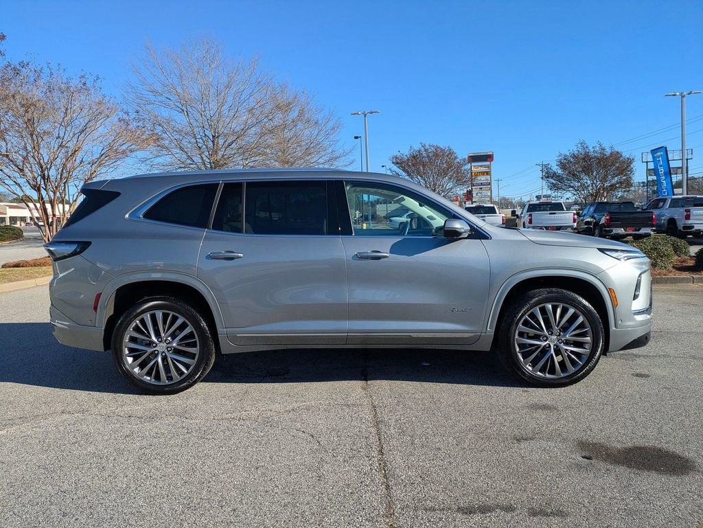 2025 Buick Enclave Avenir