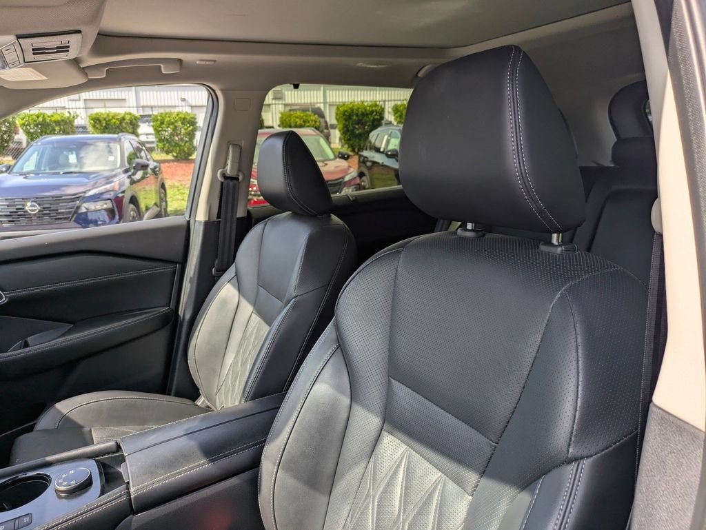 2025 Nissan Rogue Platinum