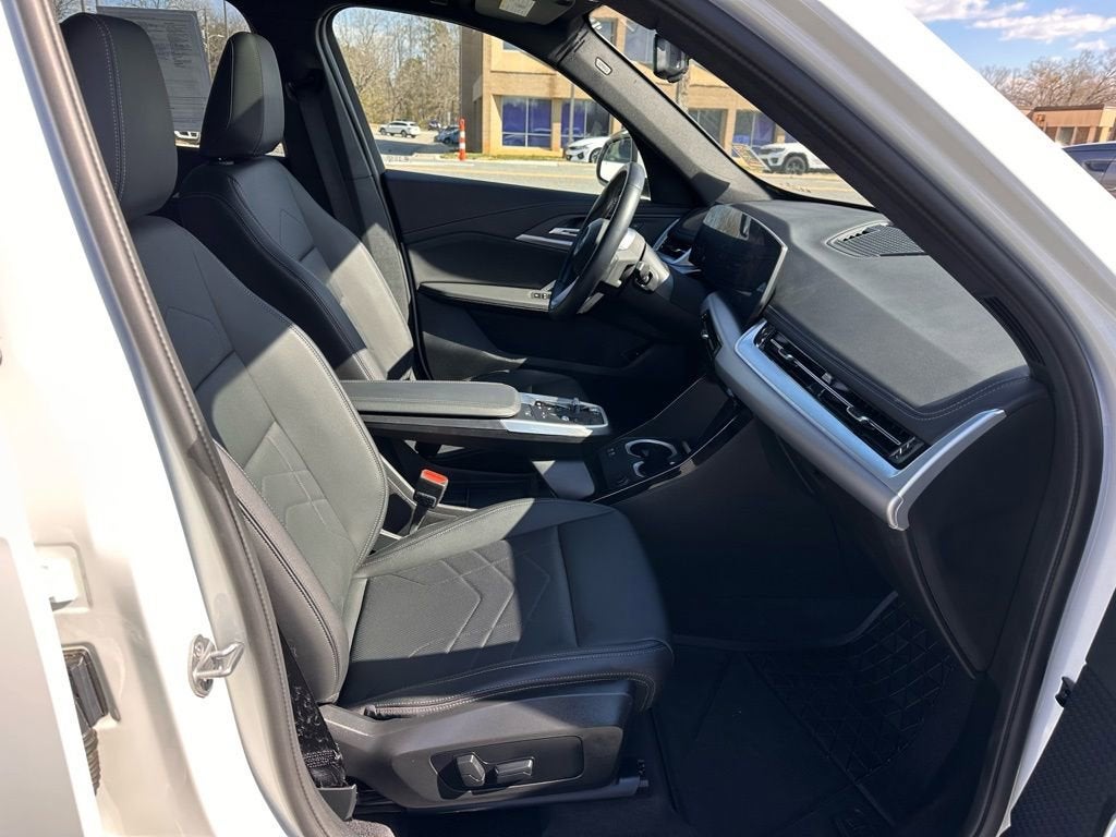 2025 BMW X1 xDrive28i