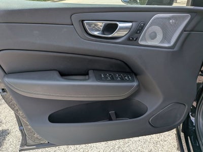 2025 Volvo XC60 Plug-In Hybrid Ultra Black Edition