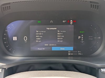 2025 Volvo XC60 Plug-In Hybrid Ultra Black Edition