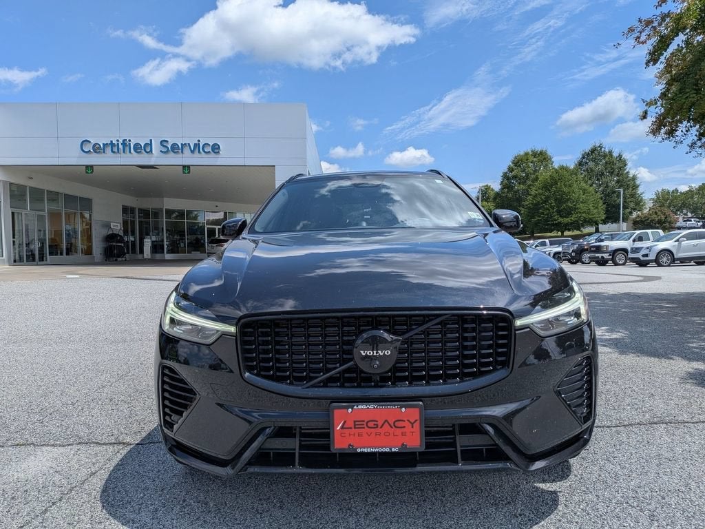 2025 Volvo XC60 Plug-In Hybrid Ultra Black Edition