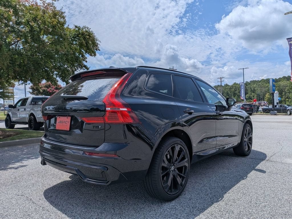 2025 Volvo XC60 Plug-In Hybrid Ultra Black Edition