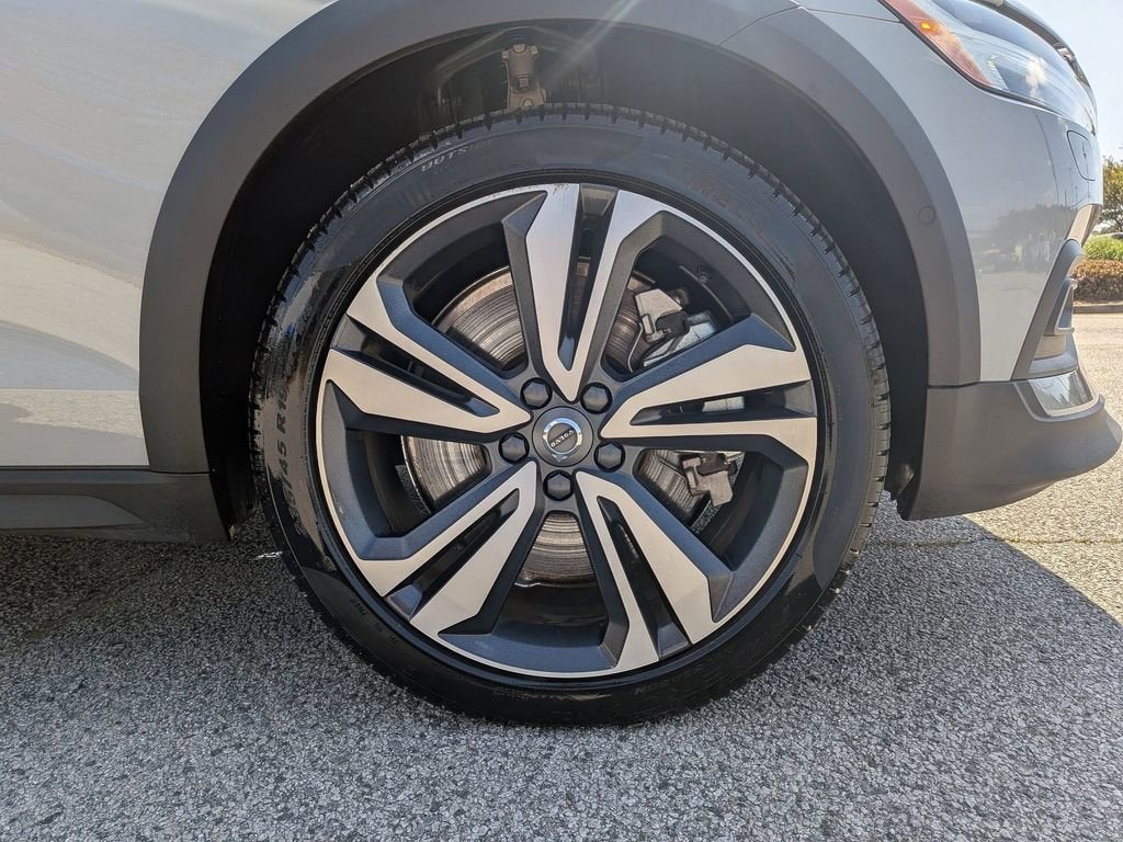 2025 Volvo V60 Cross Country Plus