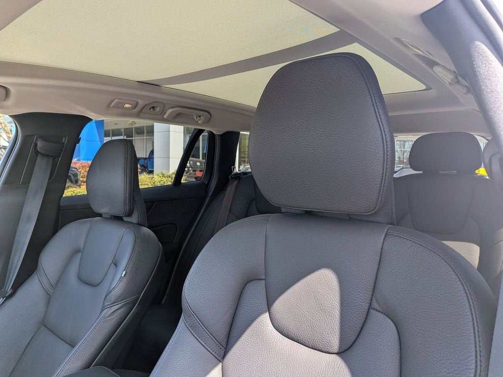 2025 Volvo V60 Cross Country Plus