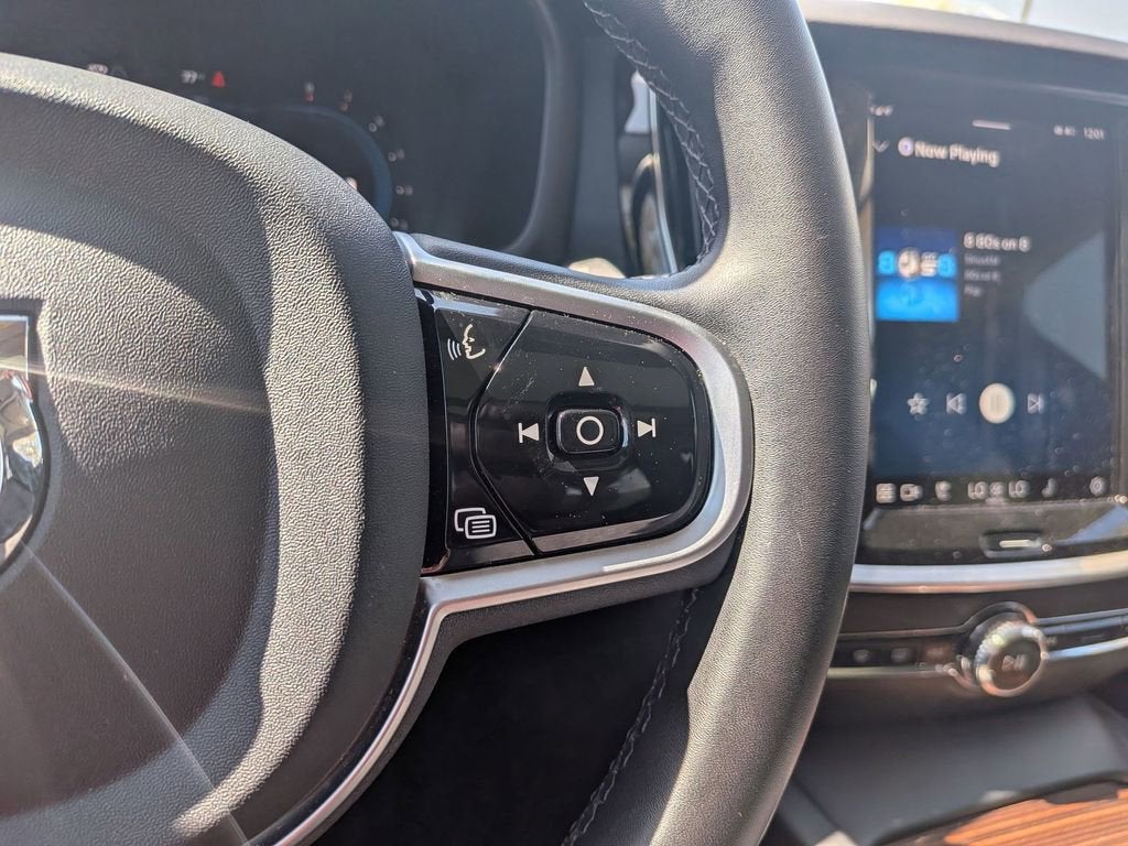 2025 Volvo V60 Cross Country Plus